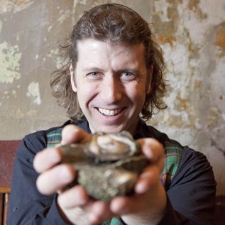 PEI Oyster Masterclass with a World Champion Shucker!